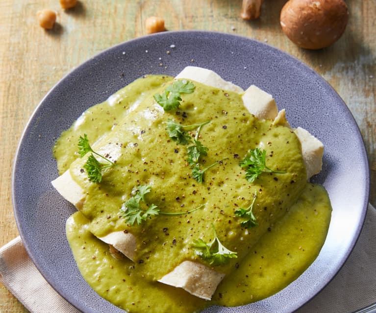 Enchiladas poblanas veganas