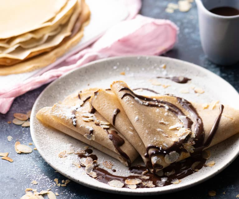 Galettes de trigo sarraceno con salsa de chocolate