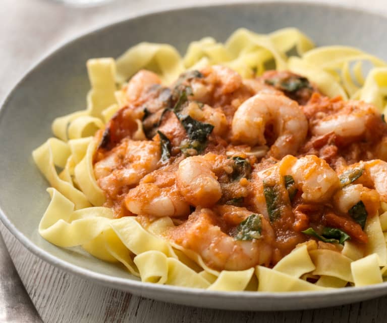 Marathon Fettucine with Charred Tomatoes and Prawns Marathon Fettucine with Charred Tomatoes and Prawns