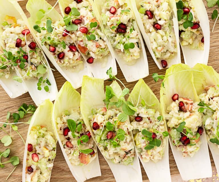 Salade Waldorf sur feuilles d'endive