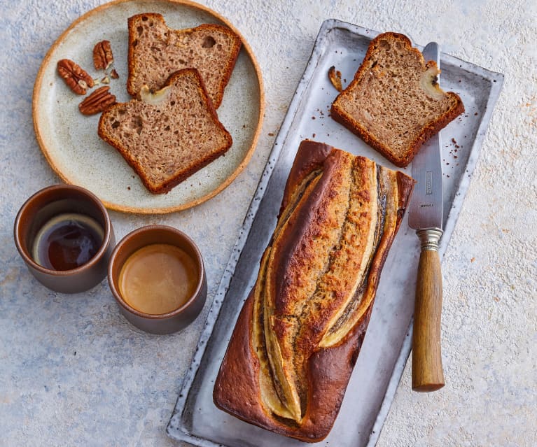 Banana bread aux cacahuètes et aux noix