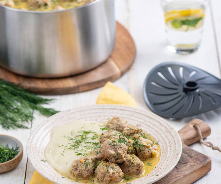 Turkey meatballs in dill sauce