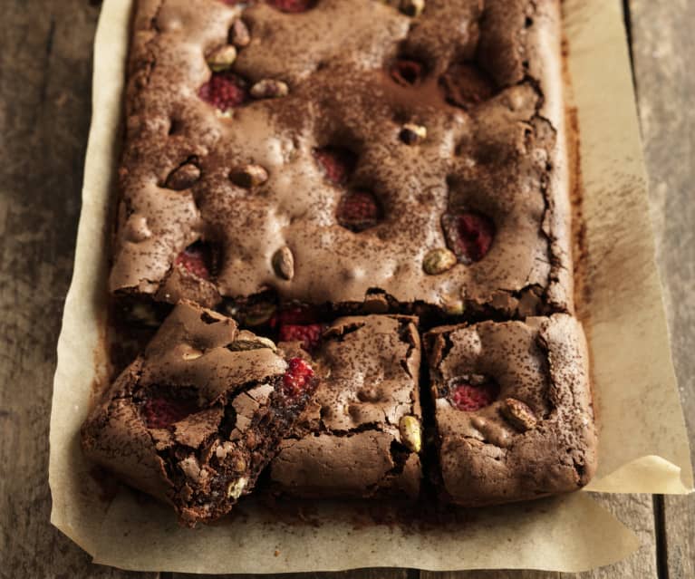 Brownies með rifsberjum, pistasíuhnetum og hvítu súkkulaði (glútenfrítt)