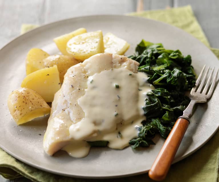 Steamed smoked haddock with new potatoes and spinach - Cookidoo® – the ...