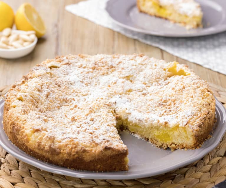 Mandlový drobenkový koláč s citrónovým krémem
