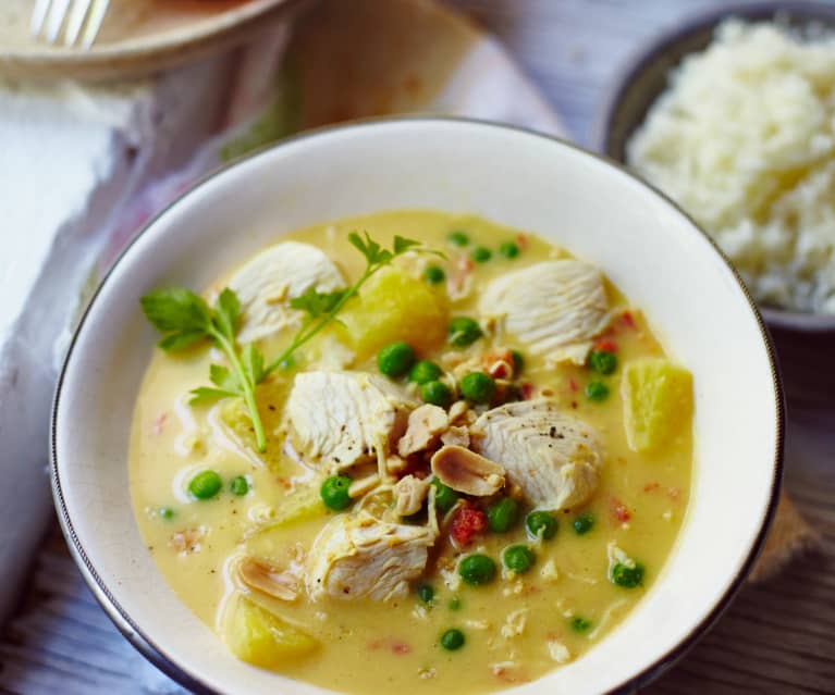 Putencurry mit Blumenkohl-Couscous