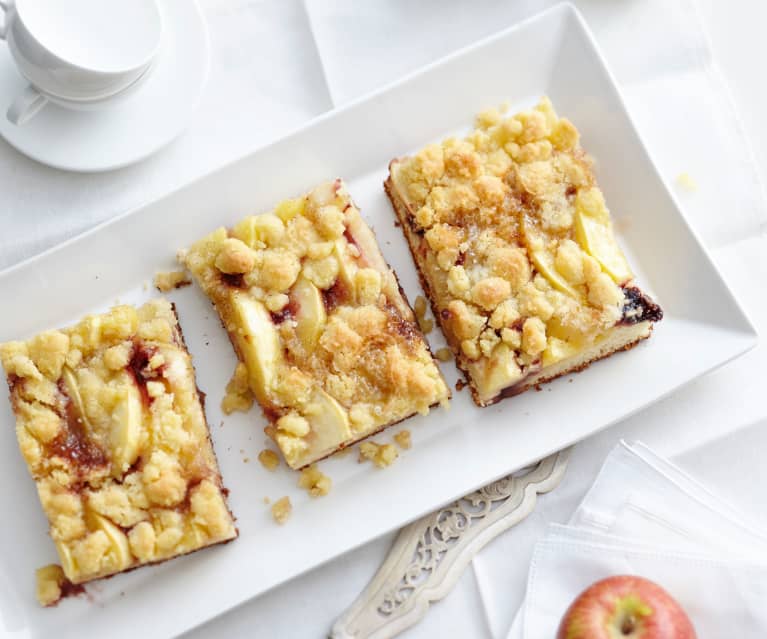 Holunder-Apfel-Streuselkuchen