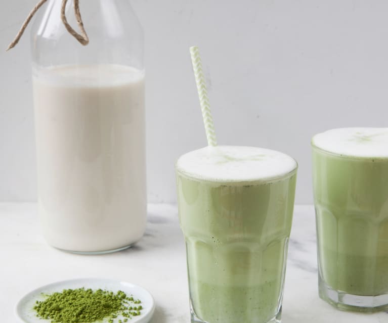 Mandlové Matcha Latte