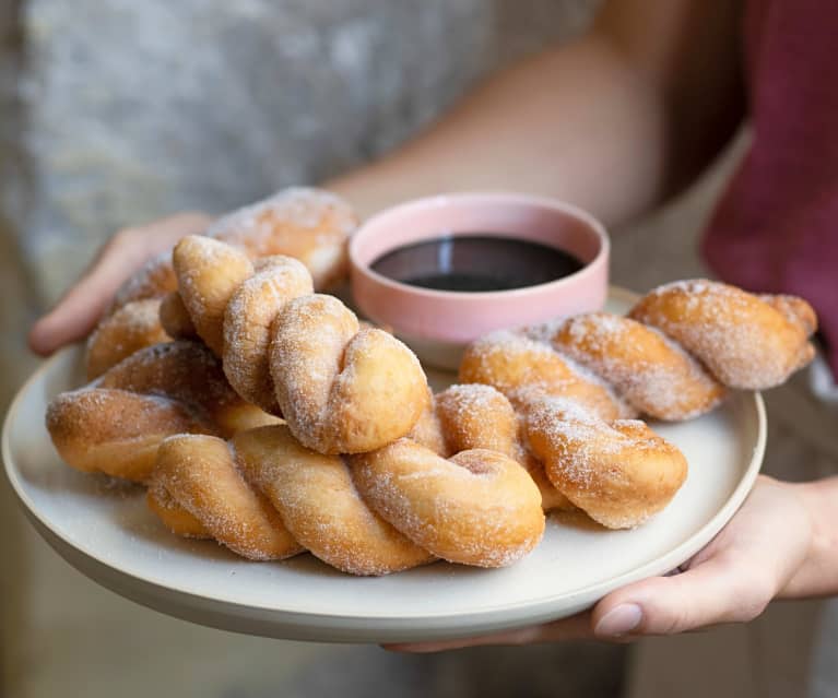 Kkwabaegi beignets torsadés