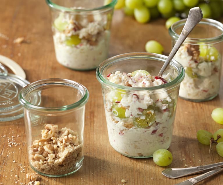 Waldorfsalat mit Weintrauben