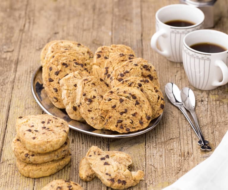 Biscotti integrali senza zucchero al cioccolato fondente o cookies