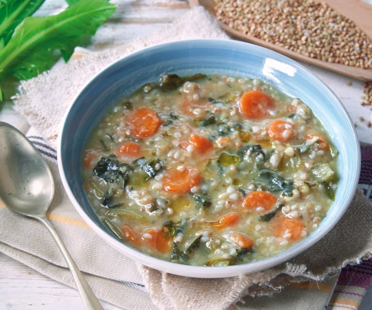 Minestra di grano saraceno e cicoria