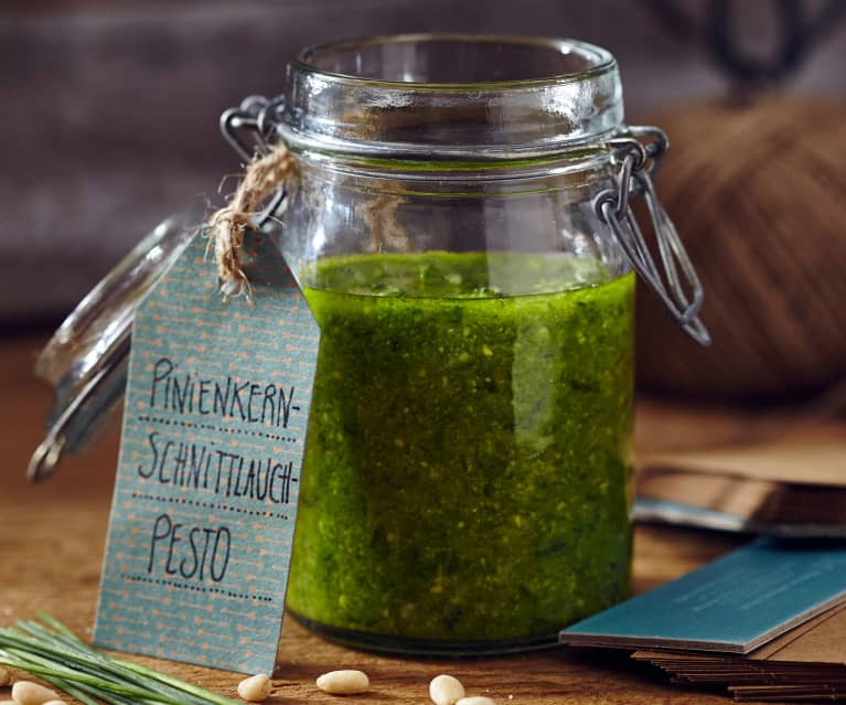 Pinienkern-Schnittlauch-Pesto