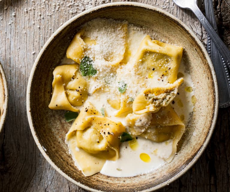 Tortellini de veau, crème à l'origan