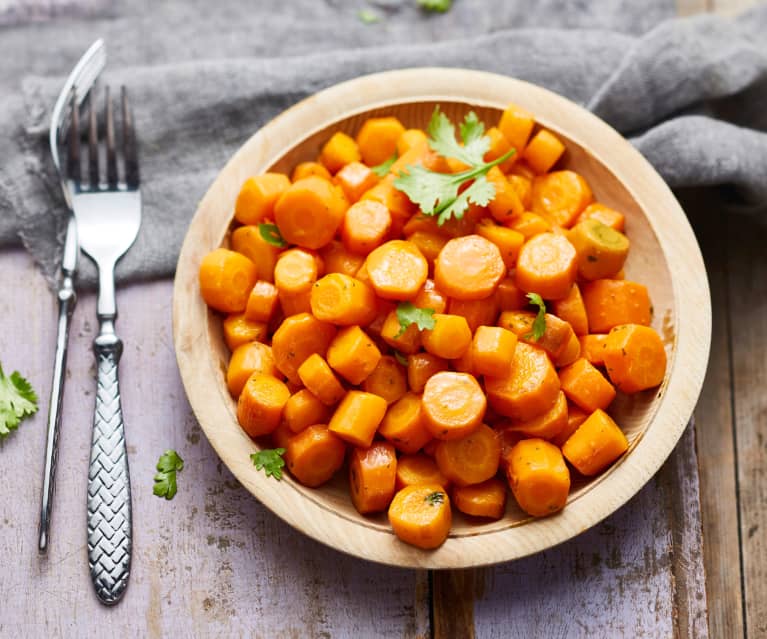 Poêlée de carottes au beurre de coriandre