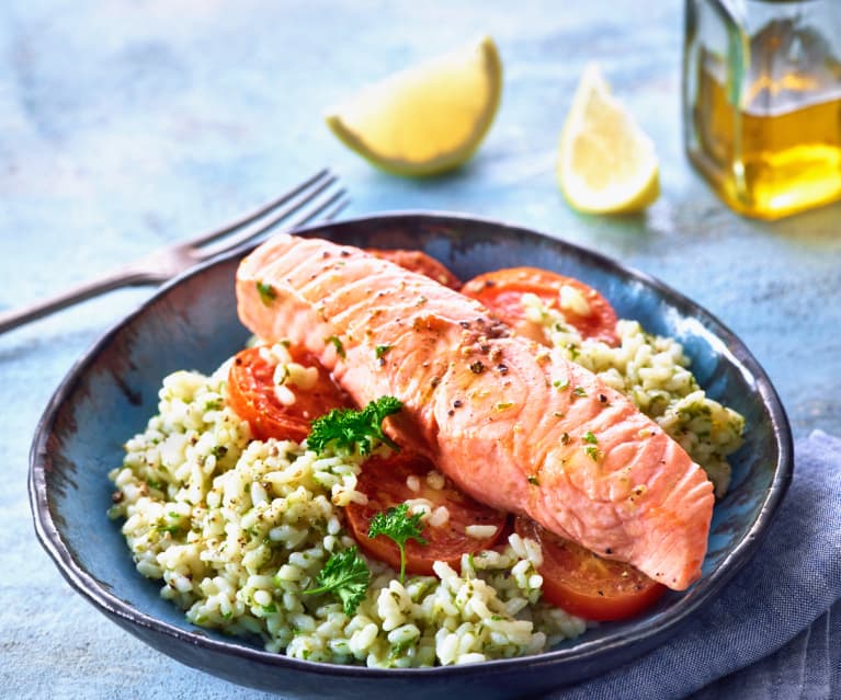 Risotto mit Lachs und Tomaten