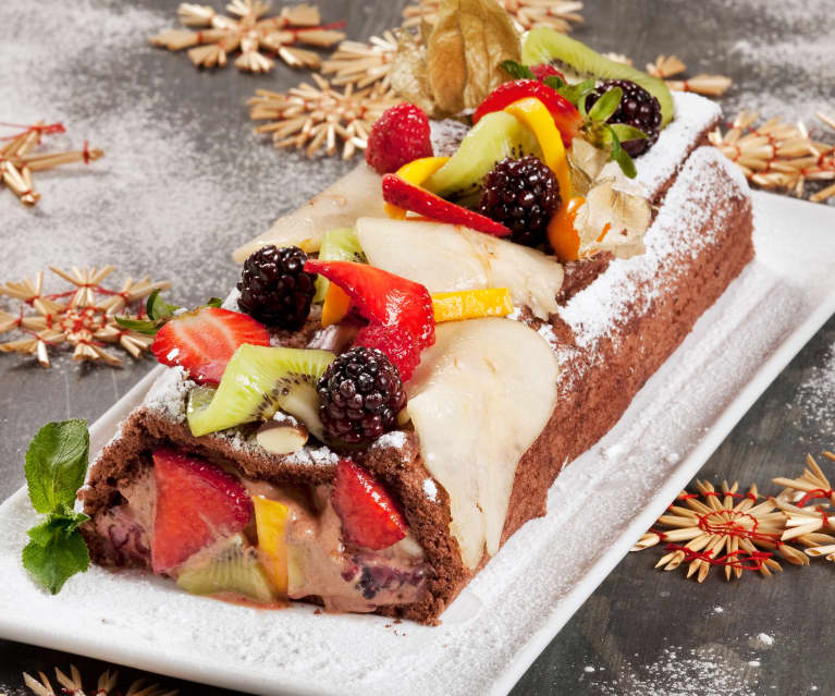 Tronco de Navidad con frutas frescas