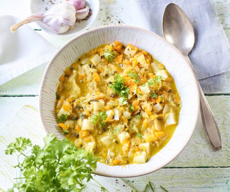 Soupe au chou, carotte, pommes de terre et haddock fumé - Cookidoo