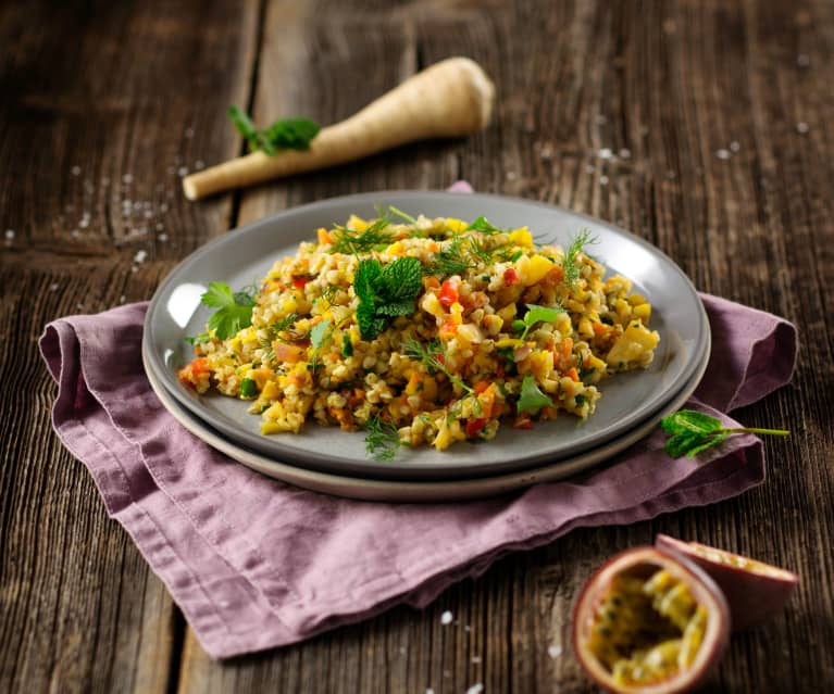 Lauwarmer Buchweizensalat mit Kräutern (vegan)