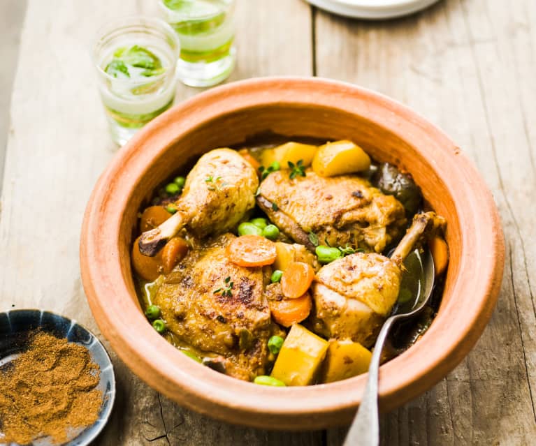 Tajine de poulet aux légumes de printemps