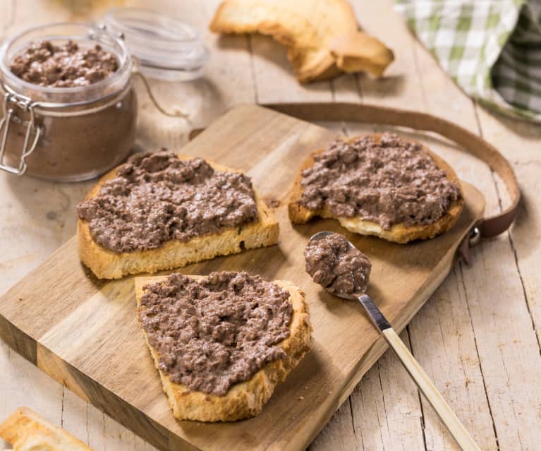 Crostini con fegatini di pollo