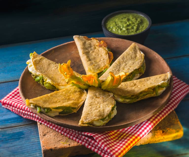 Quesadillas de flor de calabaza y queso Cookidoo® a plataforma