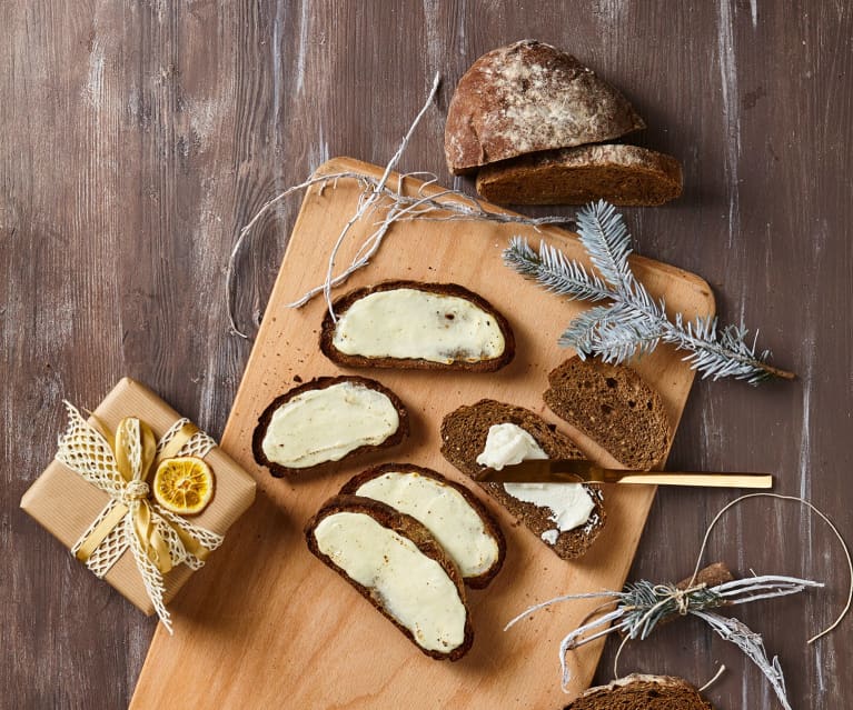 Crostoni al formaggio di capra