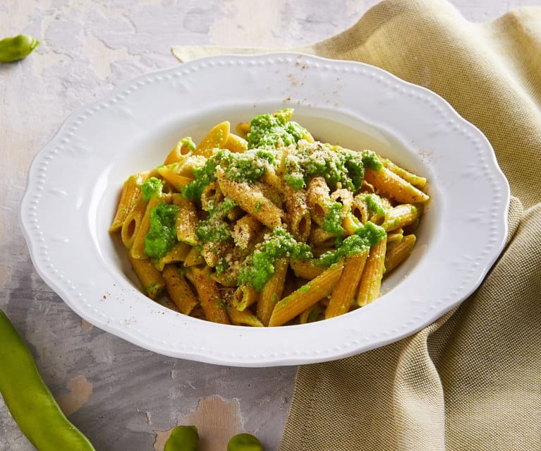 Pasta integrale con crema di fave