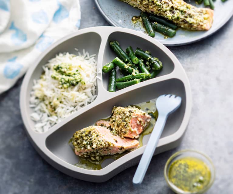Baby-friendly Steamed Salmon Pesto Parcels with Basmati Rice and Green Beans