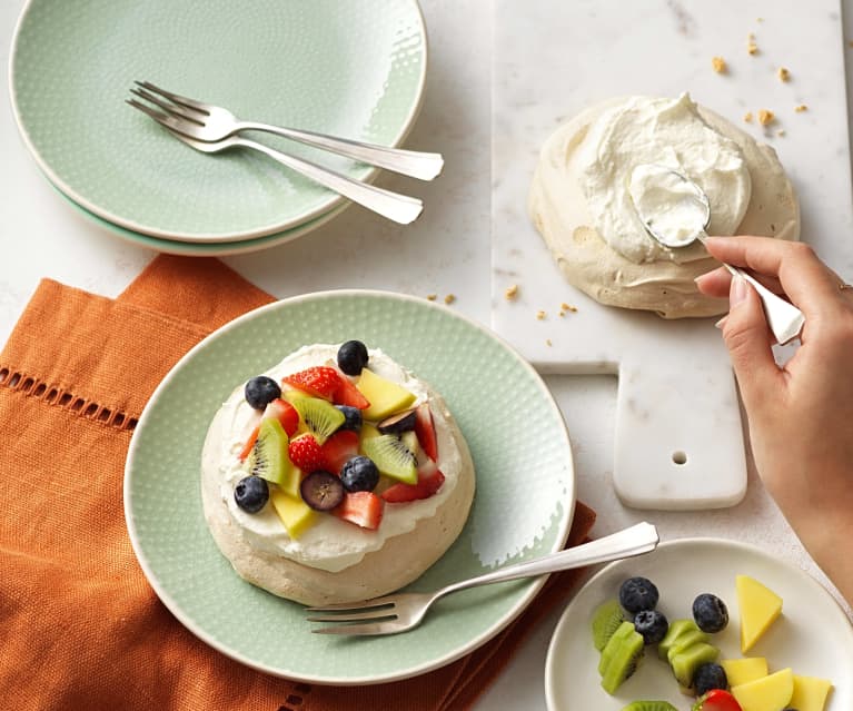 Aquafaba Pavlova