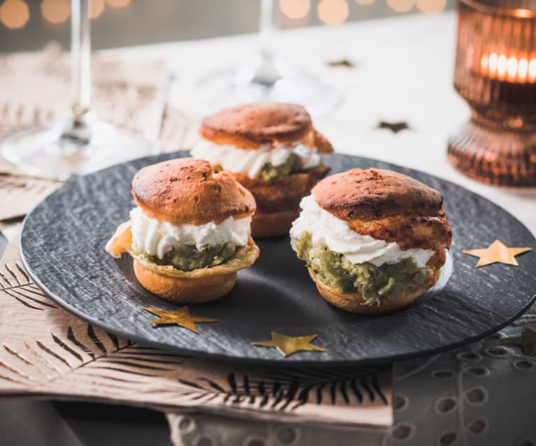 Chou salé aux choux de Bruxelles et crème au chèvre