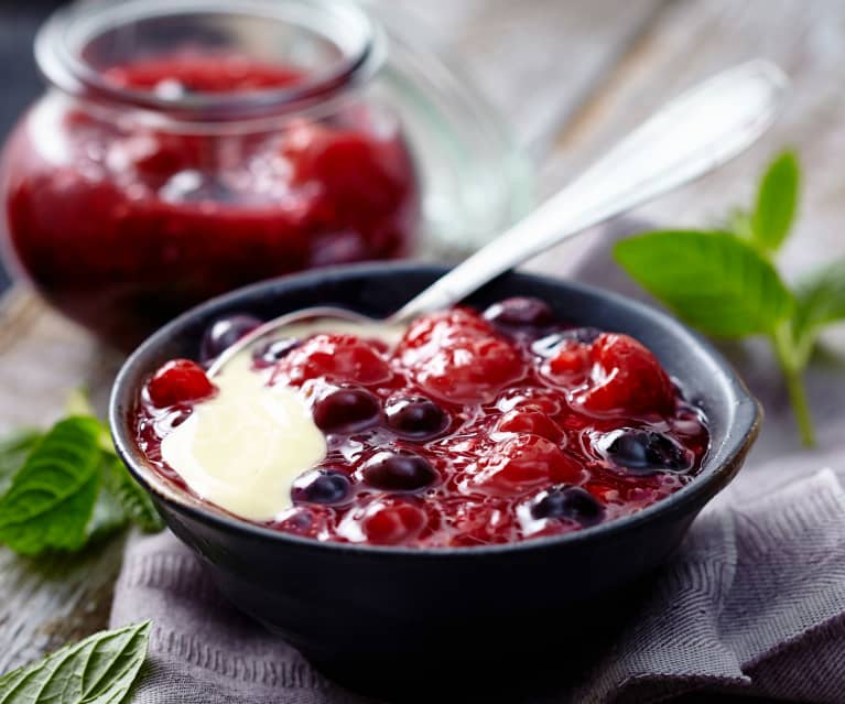 Dessert di tapioca e frutti di bosco (senza glutine)