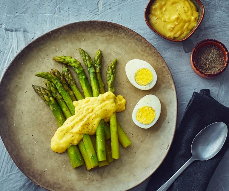 Uova, asparagi e salsa bernese (Bimby Friend)