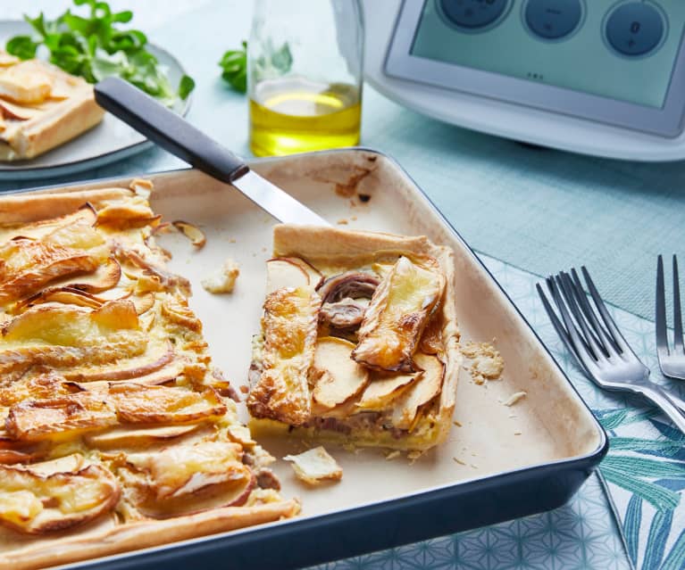 Quiche andouille, pommes et camembert