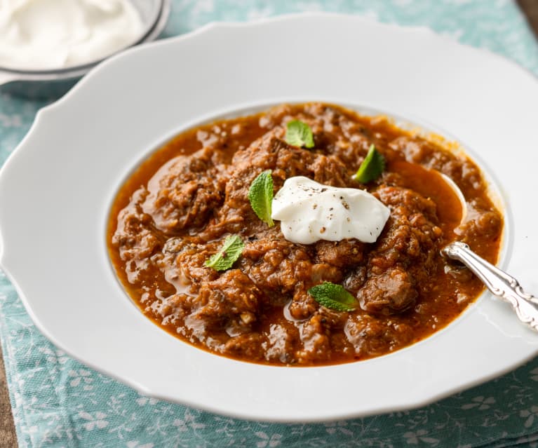 Stufato di agnello, melanzane e cumino