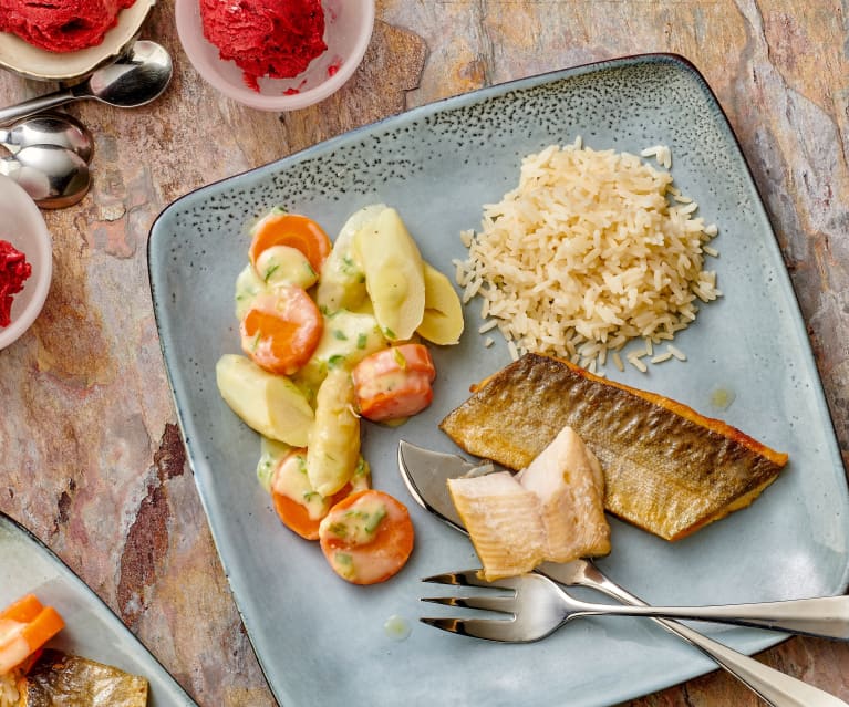 Menü: Forellenfillet mit Spargel-Rahmgemüse, Reis und Fruchteis