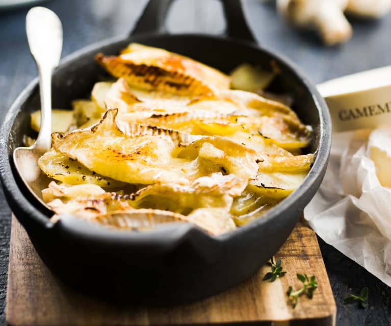 Gratin De Pomme De Terre Au Camembert Et Champignons De Paris