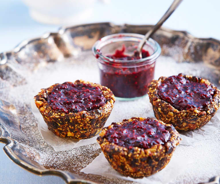 Canastitas de almendra con frutas