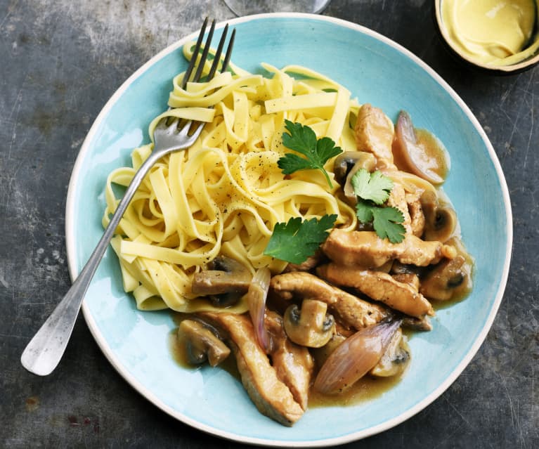 Veau aux champignons, moutarde et tagliatelle