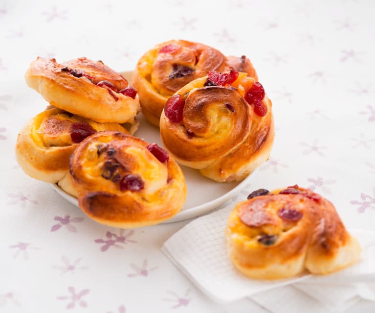 Brioche aux fruits confits