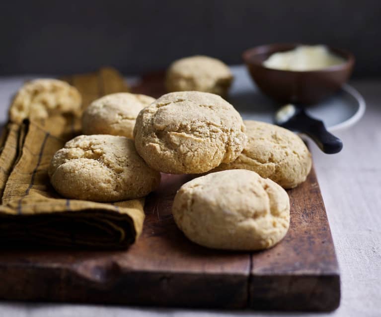 Pães de milho e batata-doce sem glúten