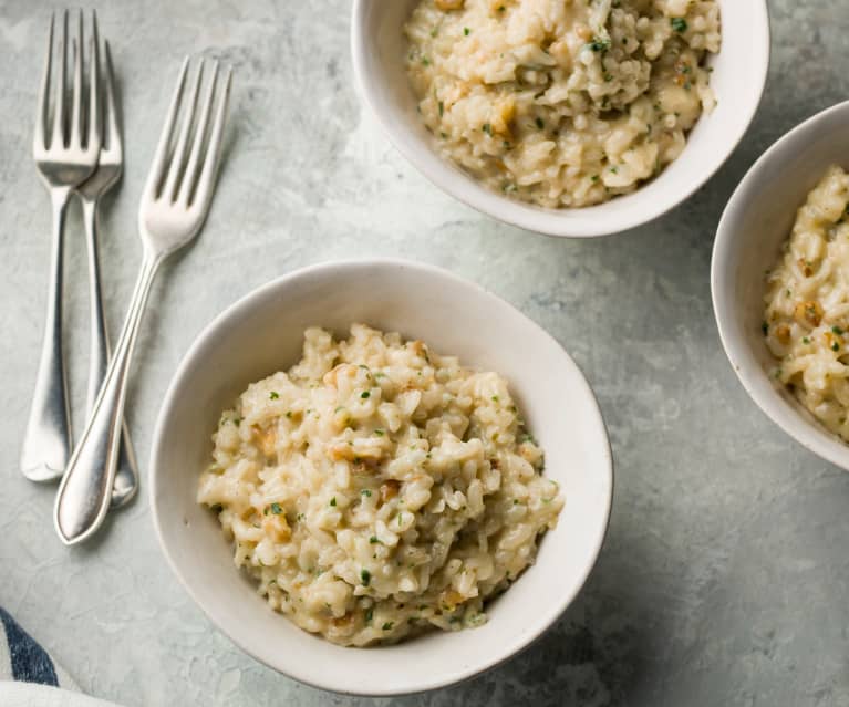 Fontina and Walnut Risotto - Risotto con Fontina e noci