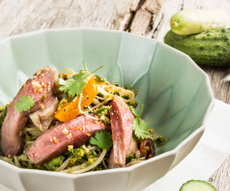 Glasnudelsalat mit Rindfleisch