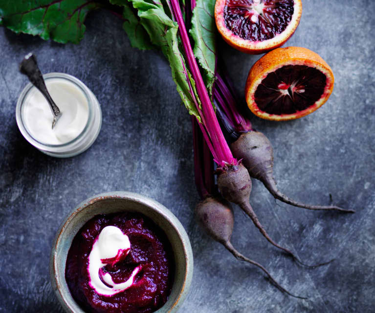 Beetroot and blood orange purée (6-9 months)