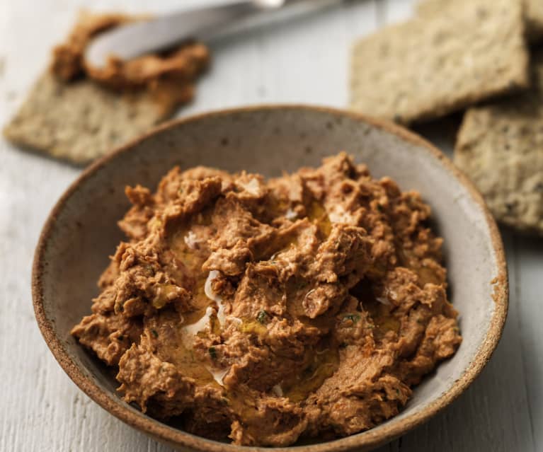 Creamy Sun-dried Tomato and White Bean Dip