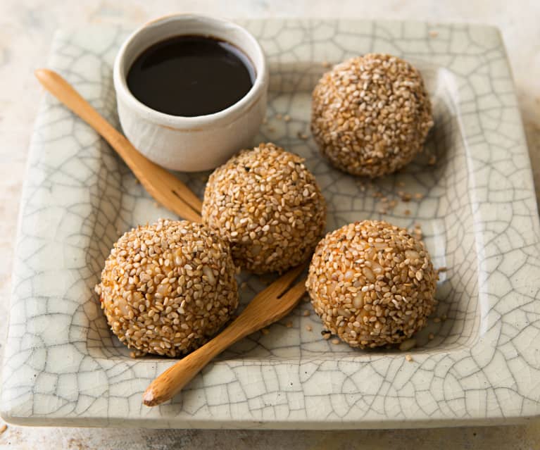 Bolitas de arroz integral con sésamo