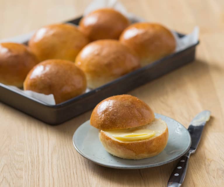 Brioche buns baked in a cast iron pot - Cookidoo® – the official Thermomix®  recipe platform