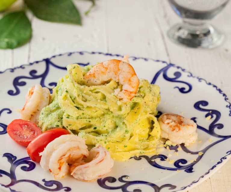 Spaghetti integrali gamberi, zucchine e zafferano