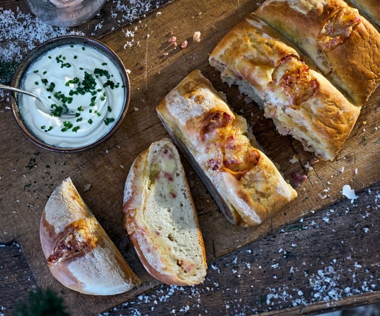 Handbrot mit Schinken und Käse