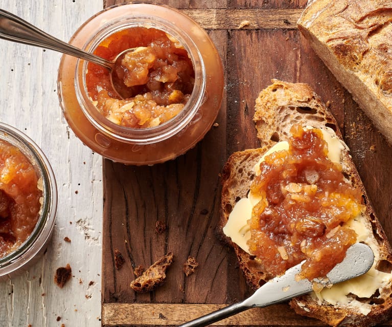 Confiture de pommes cuites pour les provisions